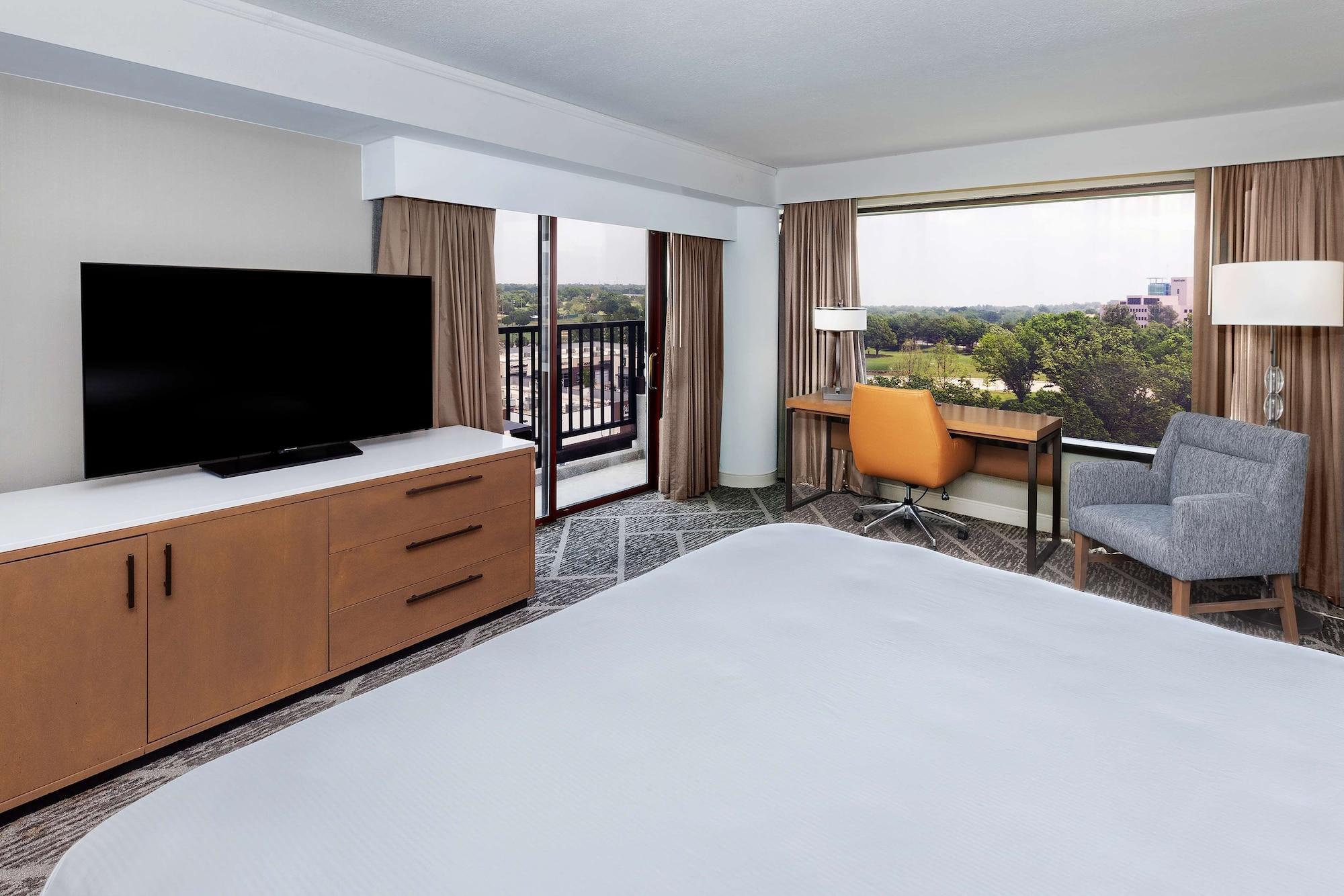 Doubletree By Hilton Tulsa At Warren Place Eksteriør billede