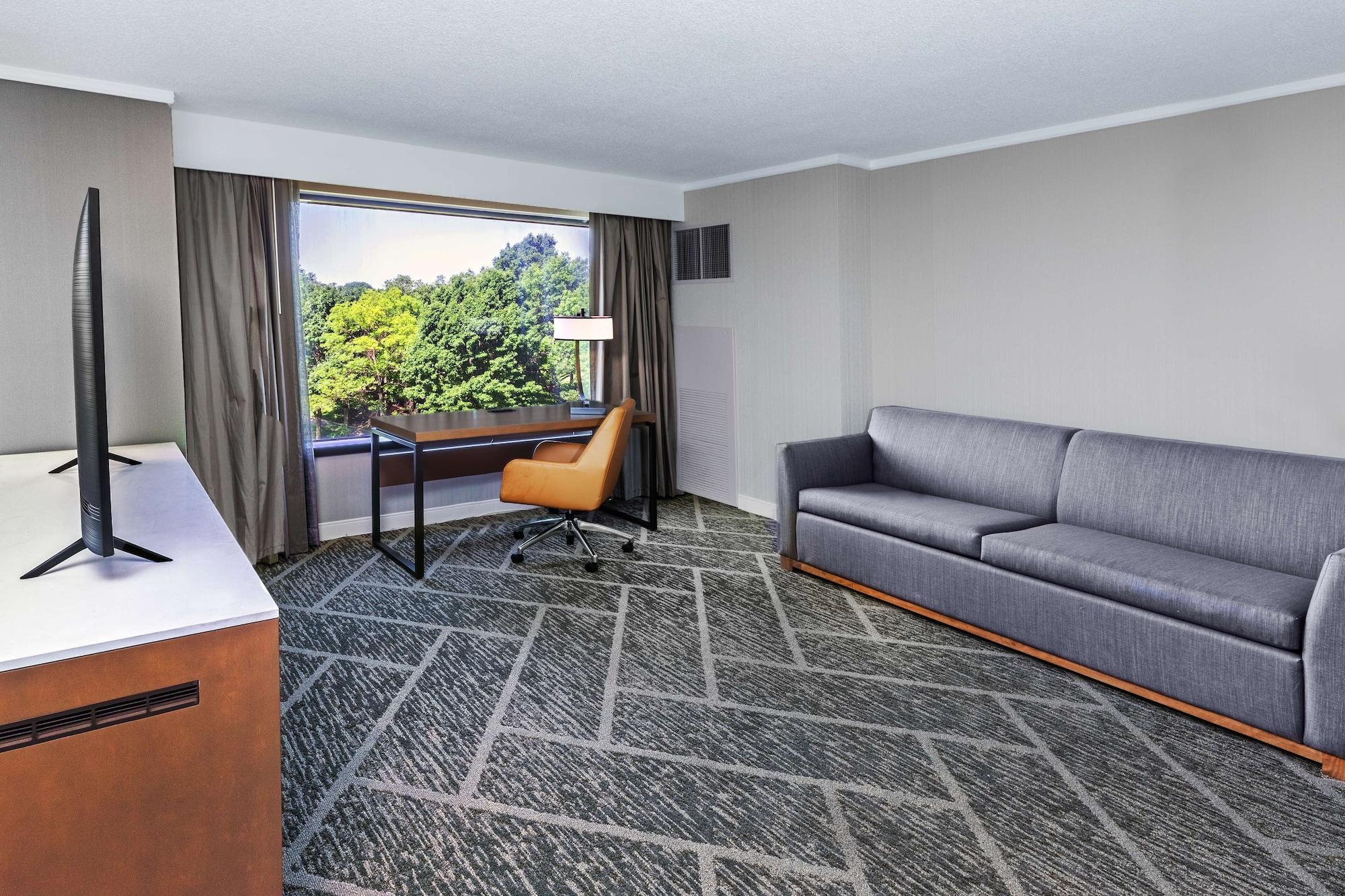 Doubletree By Hilton Tulsa At Warren Place Eksteriør billede